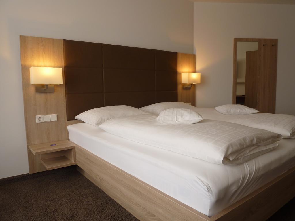 Gasthof Zum Bad Langenau Room photo